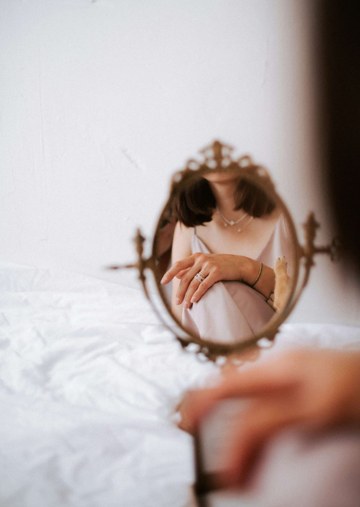 Your Body Doesn’t Need Fixing — It Needs Noticing